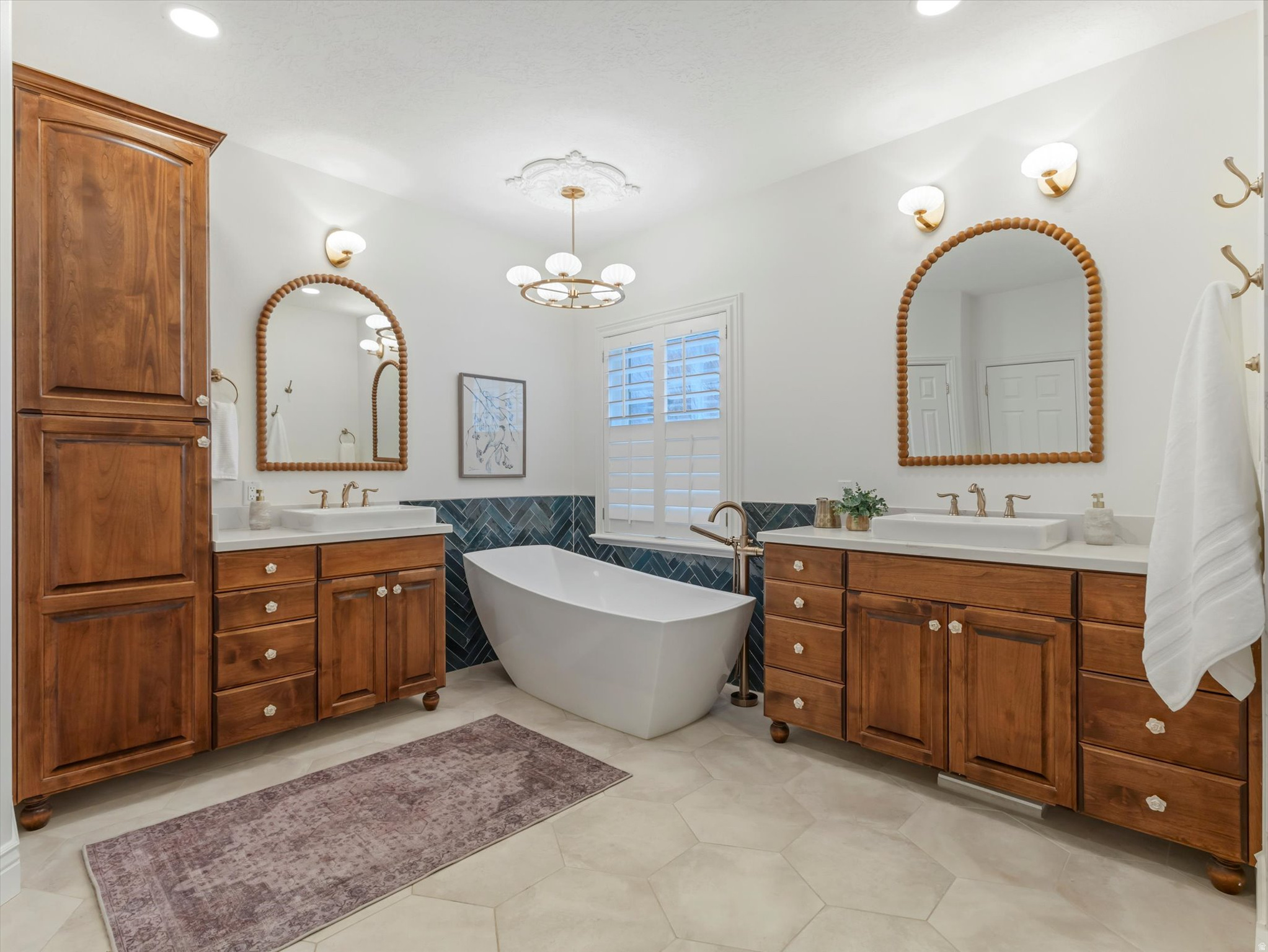 CANYON RIDGE - Residential