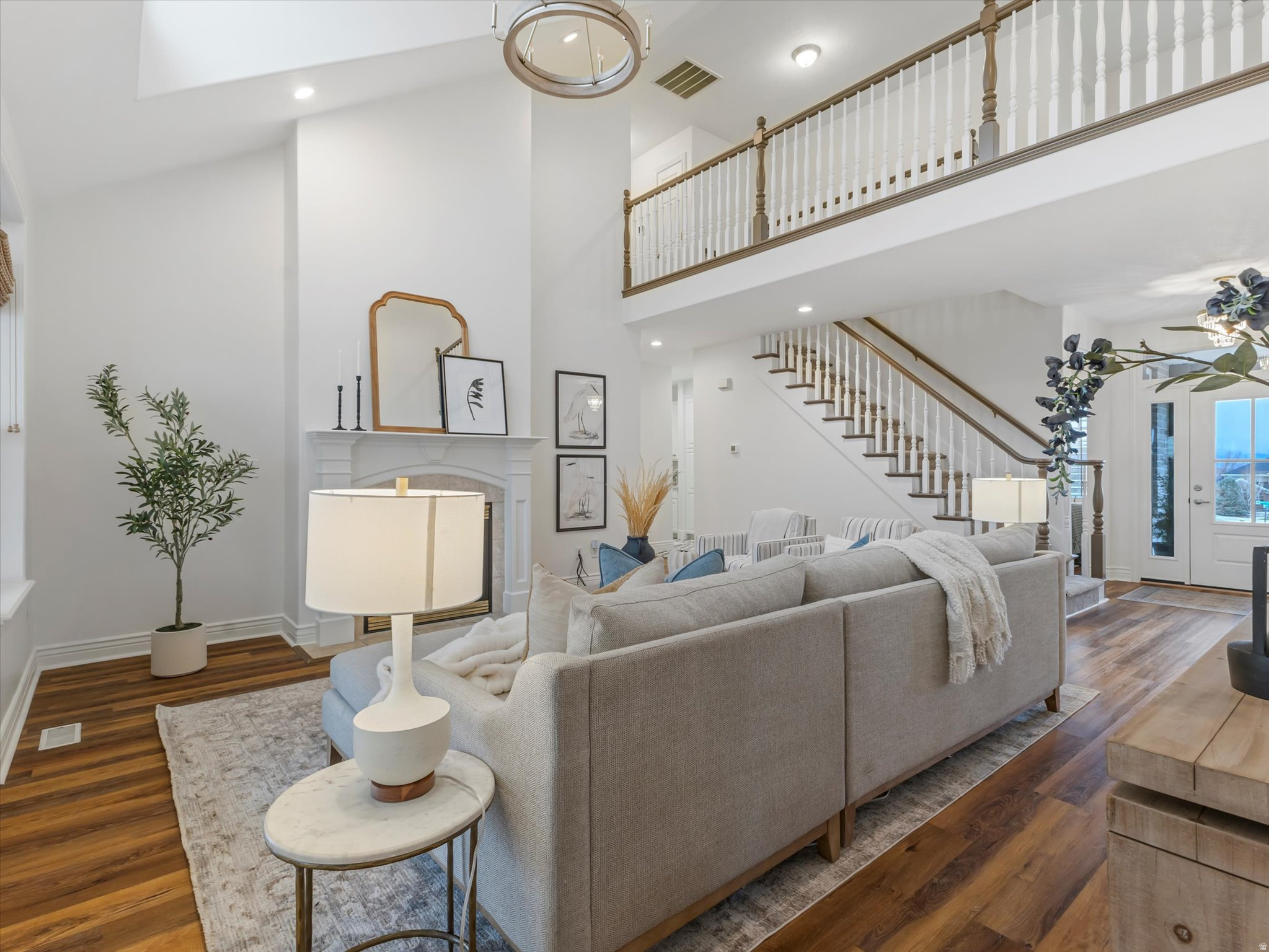 CANYON RIDGE - Residential