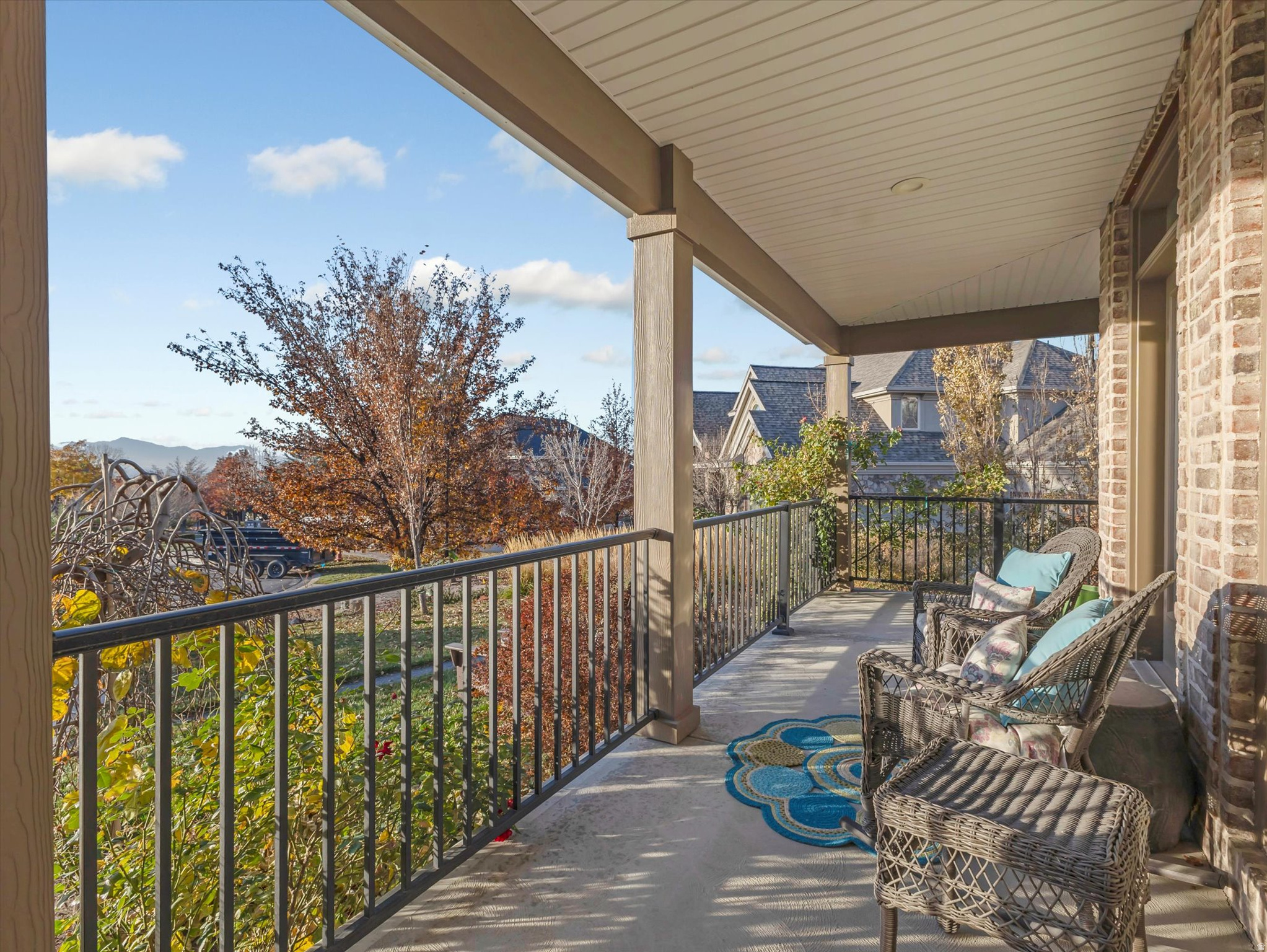 CANYON RIDGE - Residential