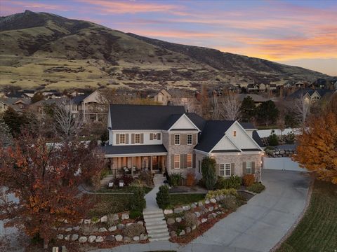 Tiny photo for 1694 E APPLE ORCHARD CT S, Draper, UT 84020 (MLS # 2129612)