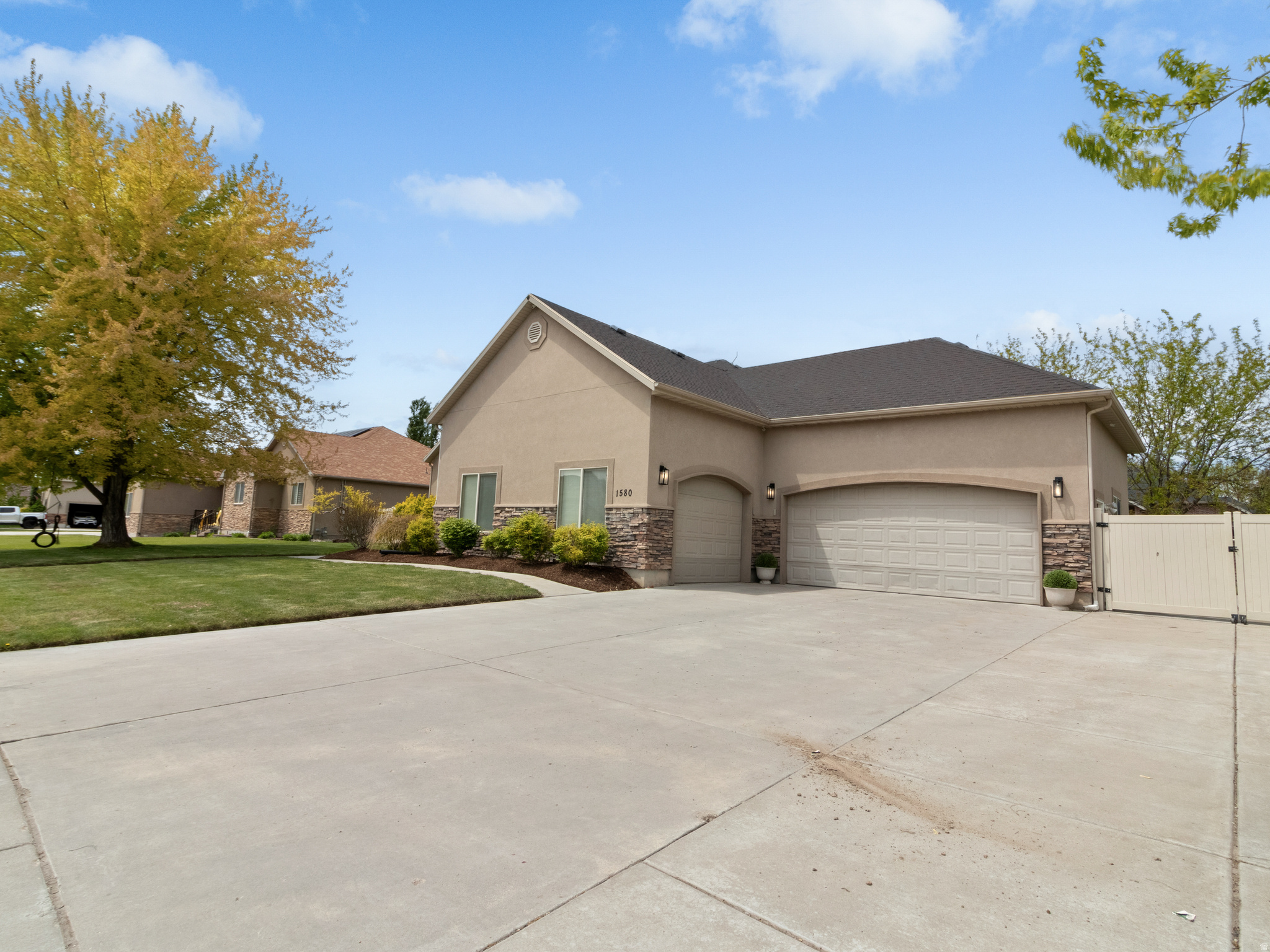 PHEASANTBROOK NORTH - Residential