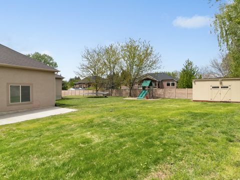 Tiny photo for 1580 CRESTMONT WAY, Kaysville, UT 84037 (MLS # 2154529)