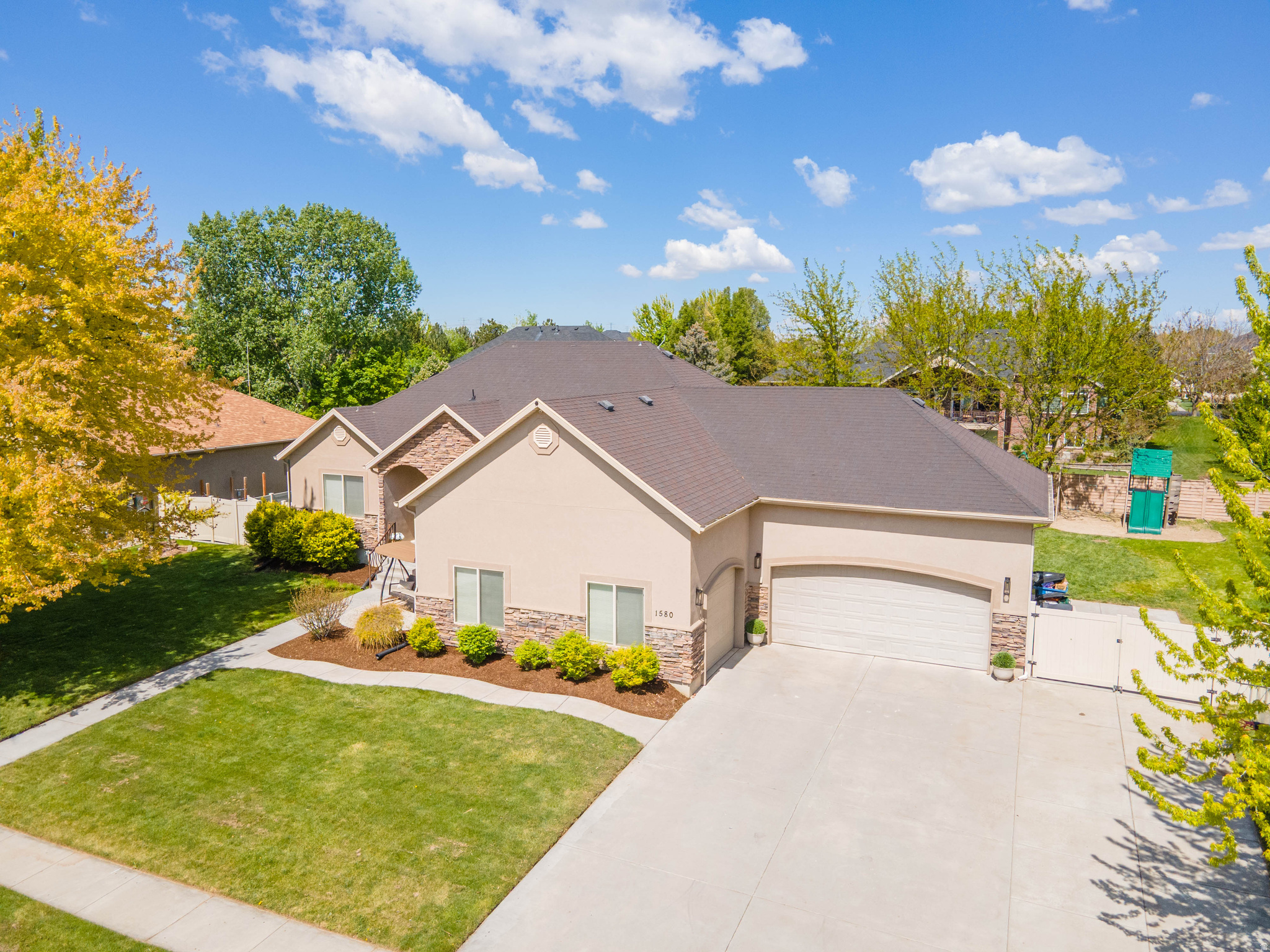 PHEASANTBROOK NORTH - Residential