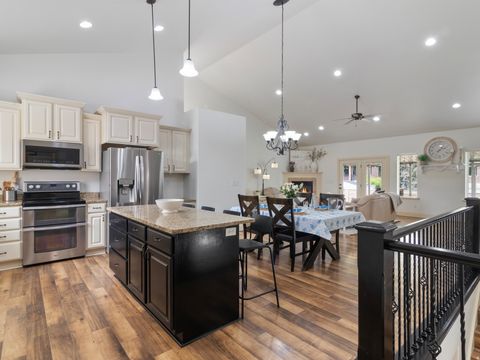 Tiny photo for 1580 CRESTMONT WAY, Kaysville, UT 84037 (MLS # 2154529)