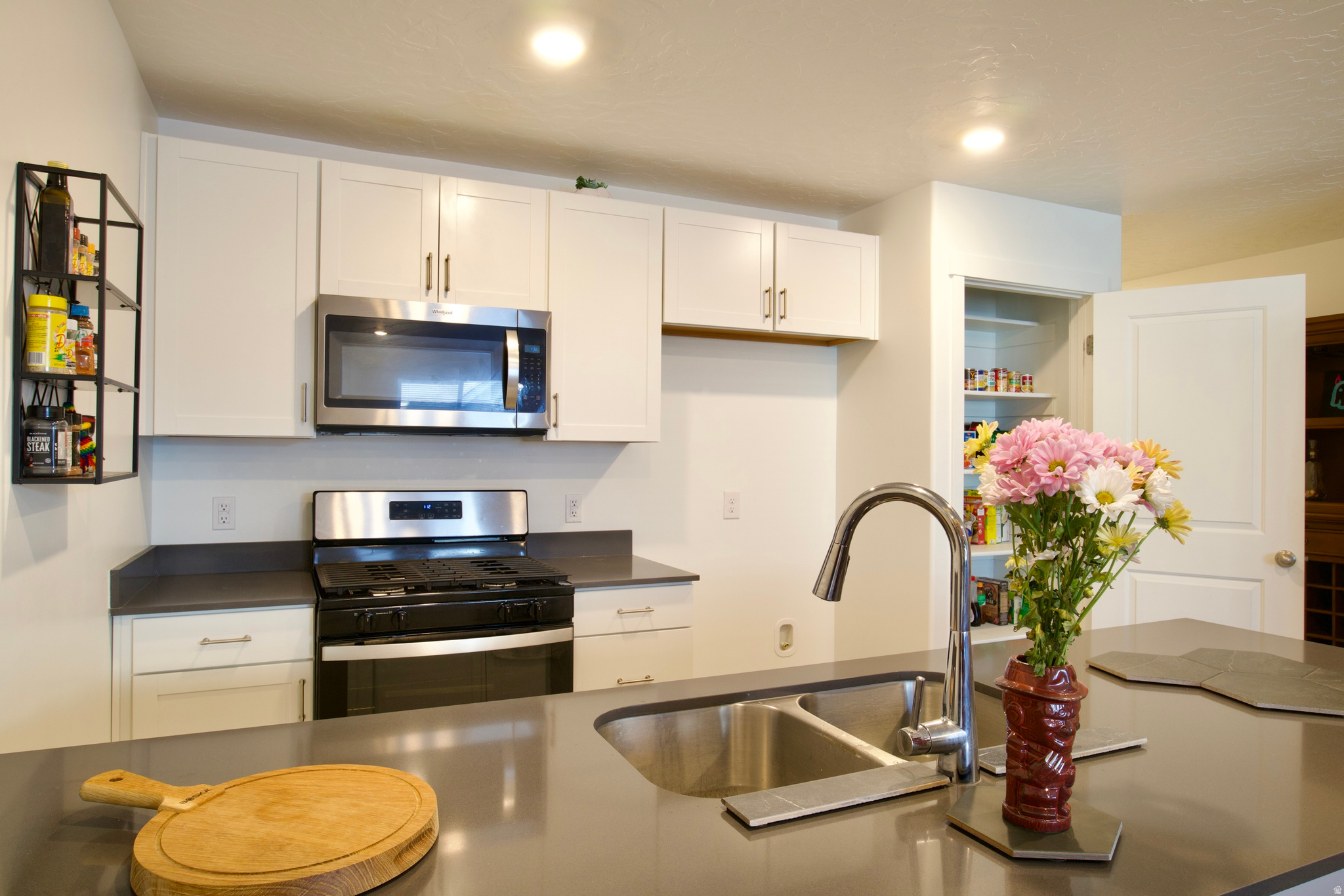 GATEWAY TO LITTLE VALLEY - Residential