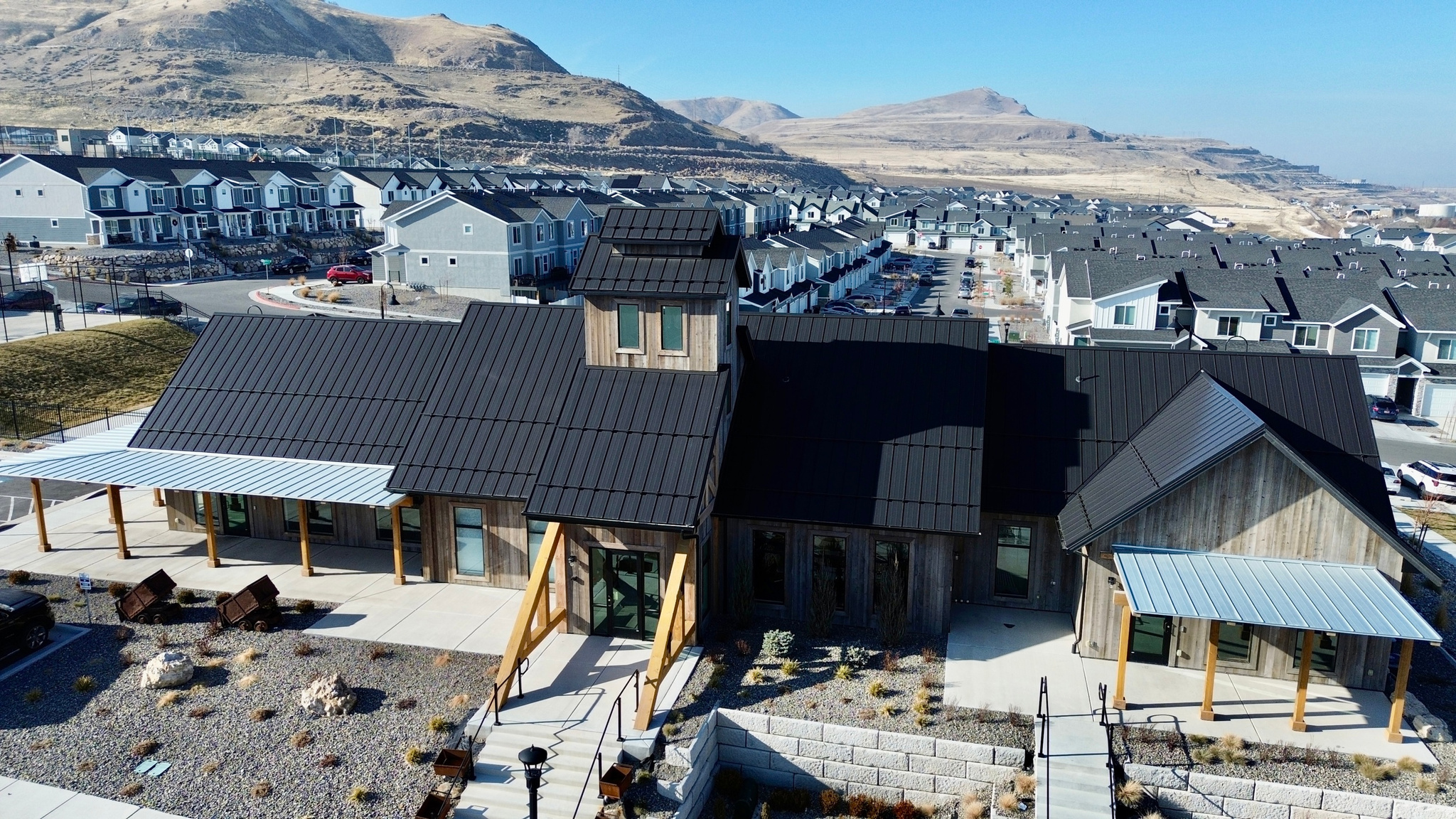 GATEWAY TO LITTLE VALLEY - Residential