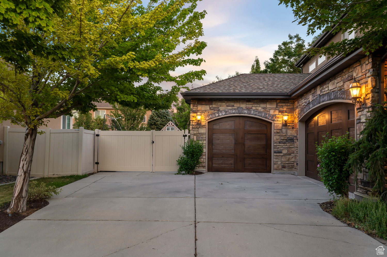 IVORY RIDGE - Residential