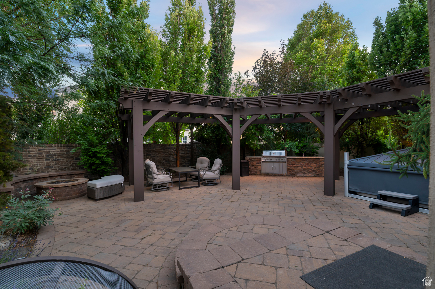 IVORY RIDGE - Residential