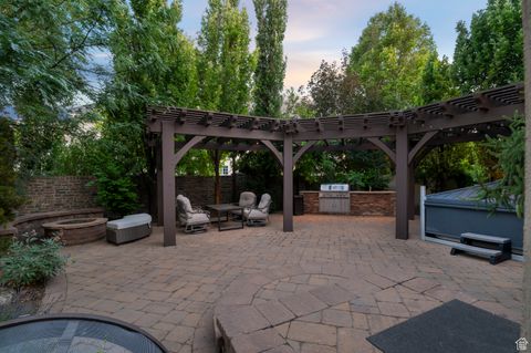Tiny photo for 292 E CLUBVIEW LN, Lehi, UT 84043 (MLS # 2098286)