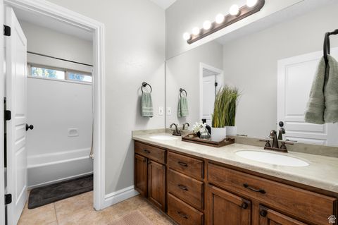 Tiny photo for 292 E CLUBVIEW LN, Lehi, UT 84043 (MLS # 2098286)