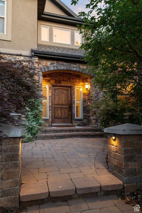 Tiny photo for 292 E CLUBVIEW LN, Lehi, UT 84043 (MLS # 2098286)