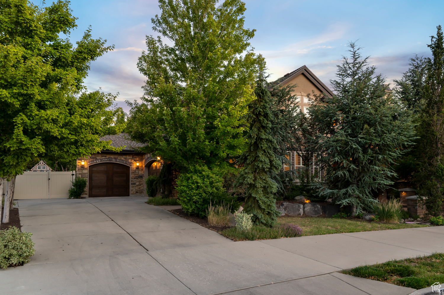 IVORY RIDGE - Residential