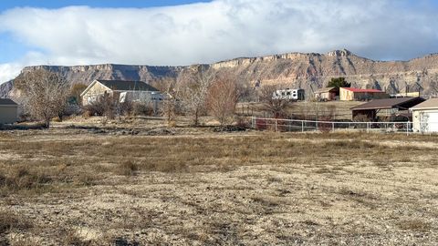 Photo of 625 N 200 E, Ferron, UT 84523 (MLS # 2125935)