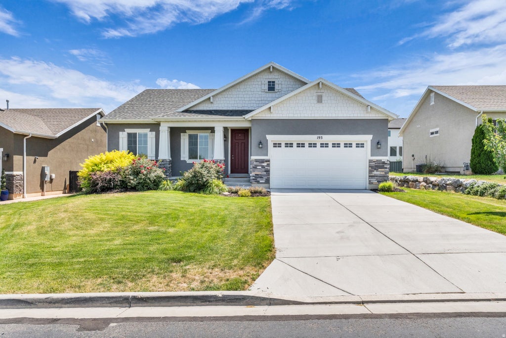 Photo of 193 E OLIVIA LN, Saratoga Springs, UT 84045 (MLS # 2171962)