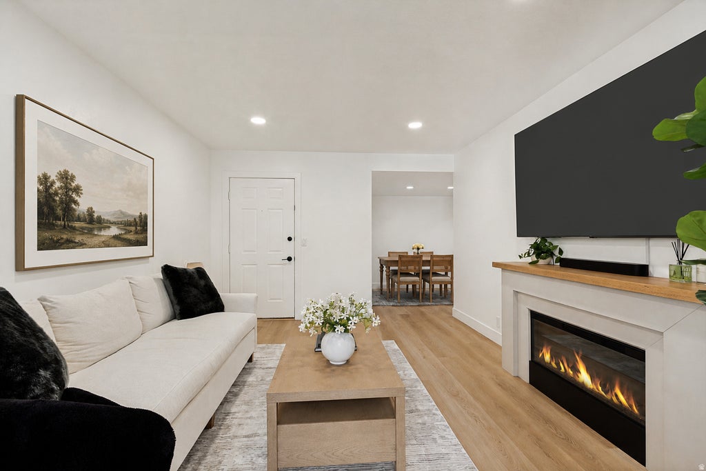 Photo of 4824 S HIGHLAND CIR E #204, Holladay, UT 84117 (MLS # 2184132)