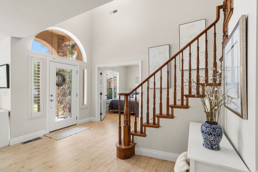 Photo of 834 N DUSK CIR W, Saint George, UT 84770 (MLS # 2159209)