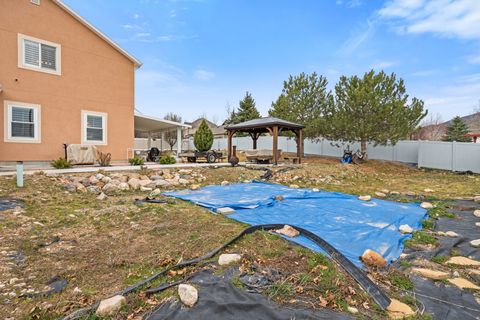 Tiny photo for 7956 S CRICKET LN W, West Jordan, UT 84081 (MLS # 2143876)