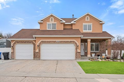 Tiny photo for 7956 S CRICKET LN W, West Jordan, UT 84081 (MLS # 2143876)