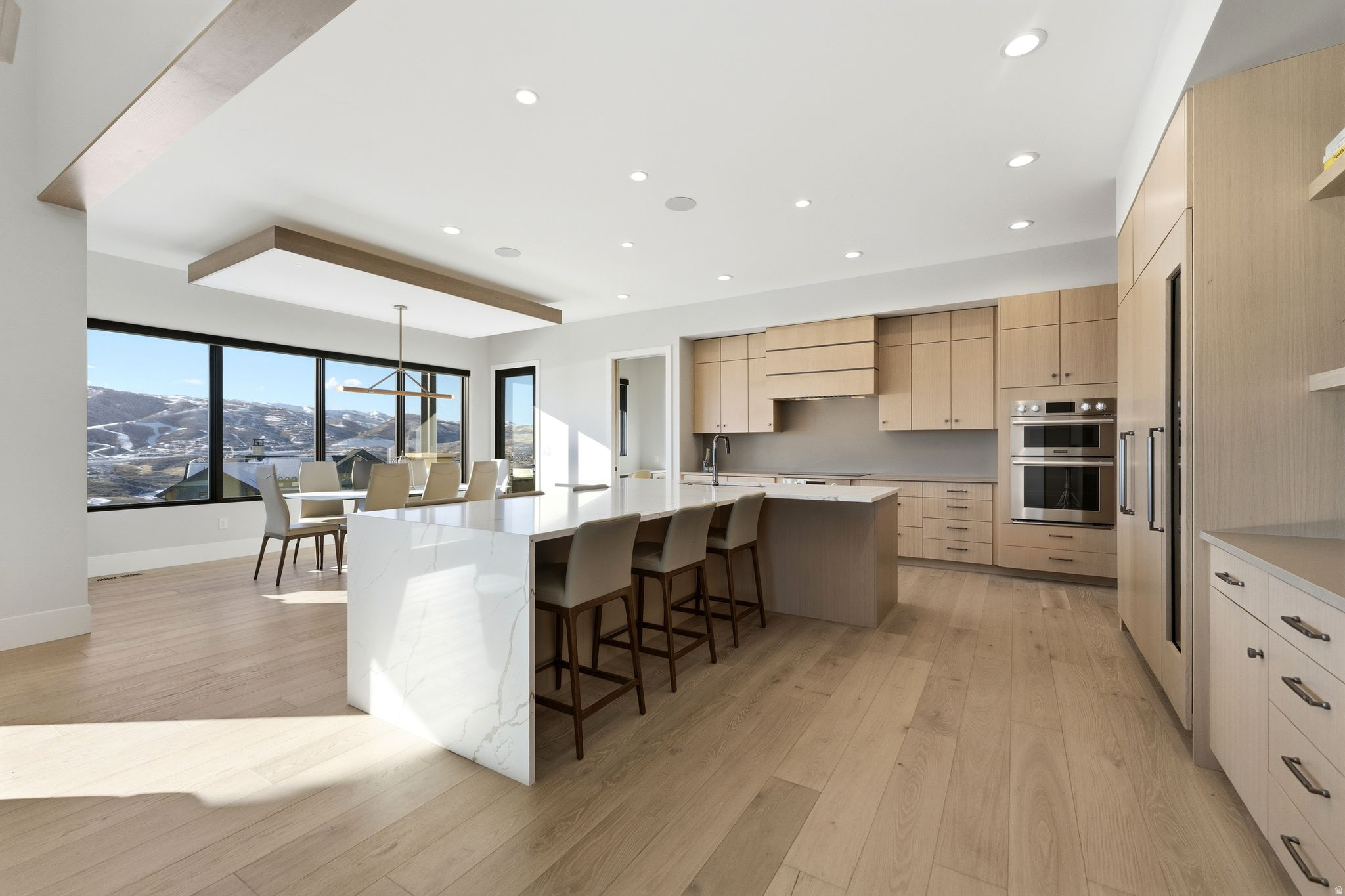 HIDEOUT CANYON - Residential