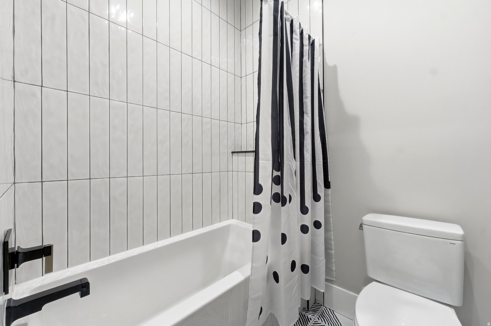 HIDEOUT CANYON - Residential