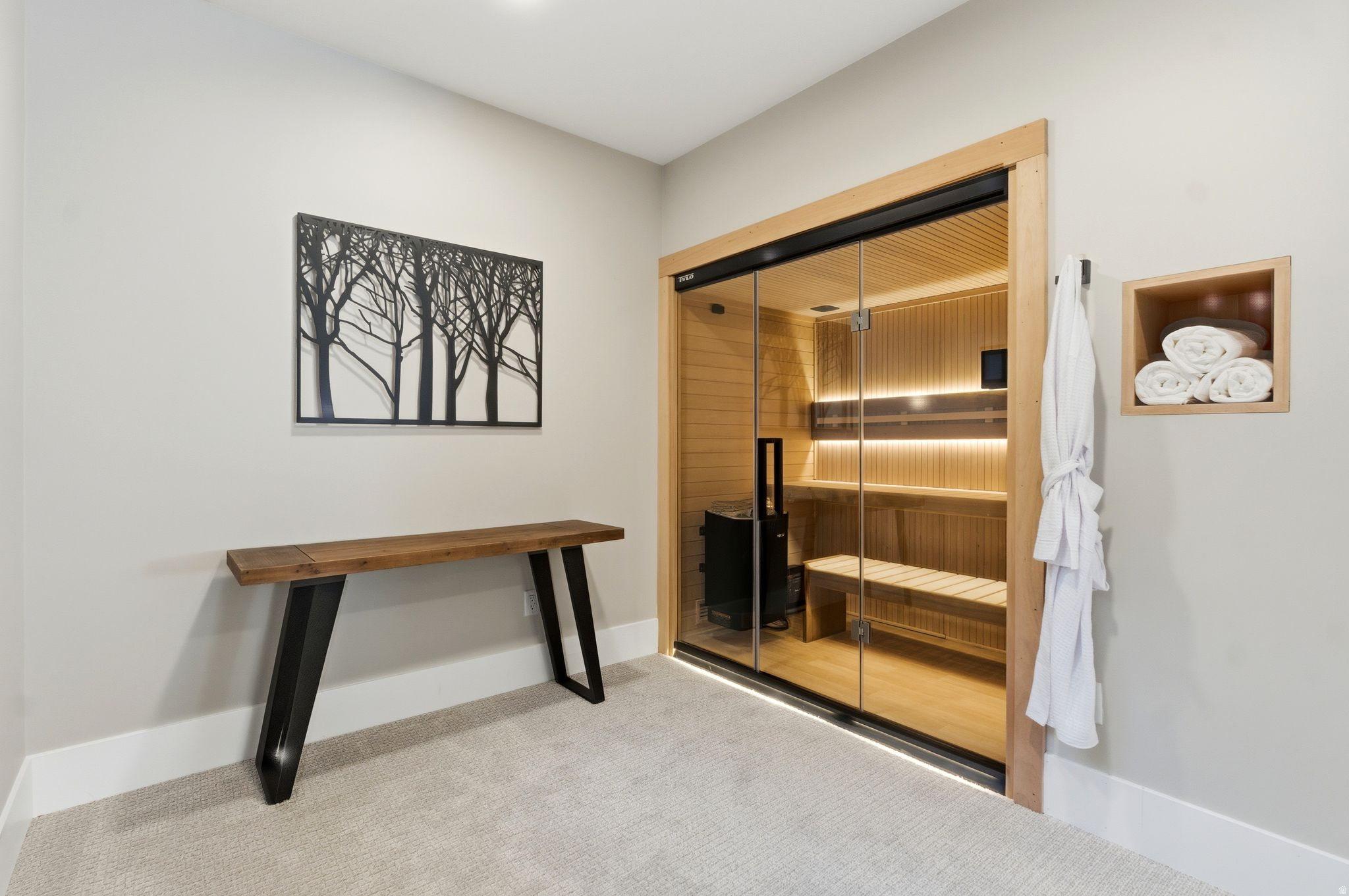 HIDEOUT CANYON - Residential