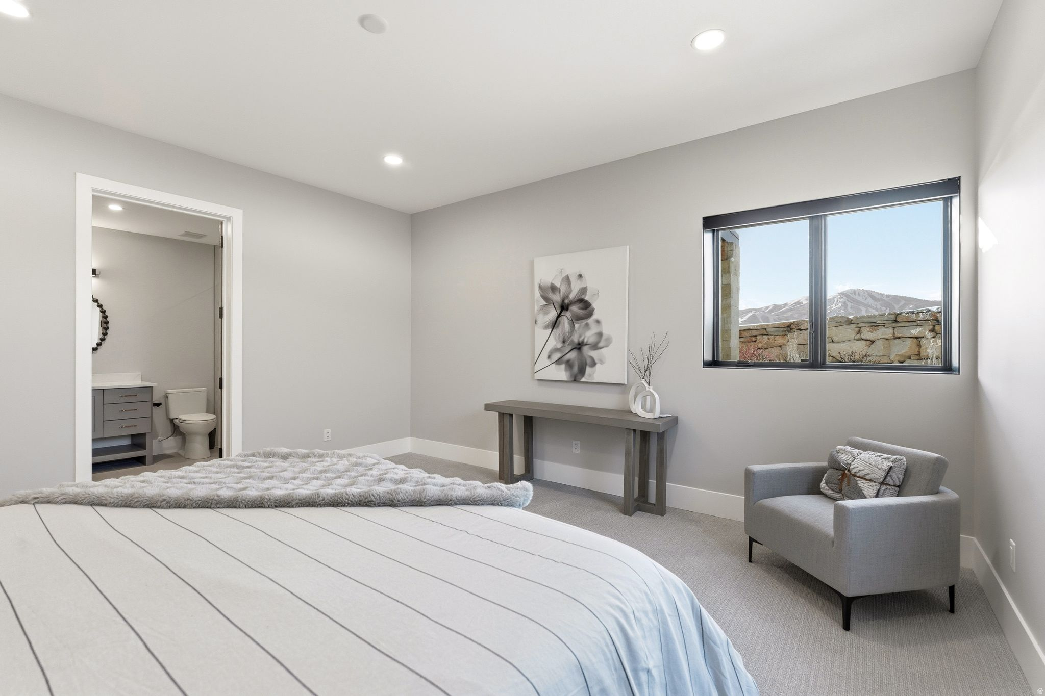 HIDEOUT CANYON - Residential