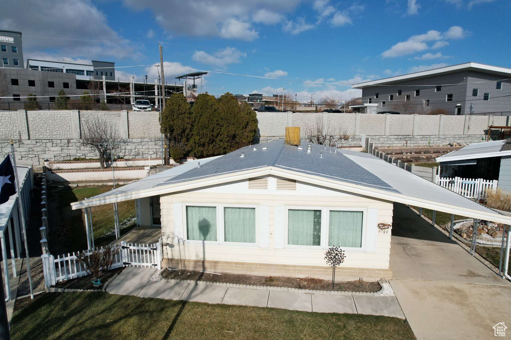 ALTA VIEW ESTATES - Residential