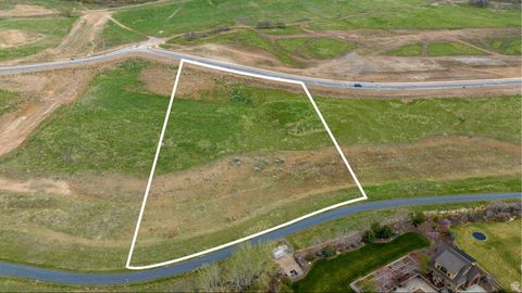 Tiny photo for 2042 S VALLEY DR, Mapleton, UT 84664 (MLS # 2130513)