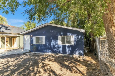 Photo of 612 W 200 N, Salt Lake City, UT 84116 (MLS # 2134772)