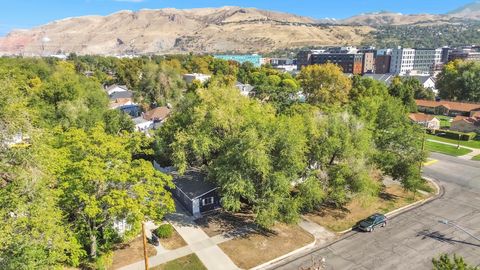 Tiny photo for 612 W 200 N, Salt Lake City, UT 84116 (MLS # 2134772)