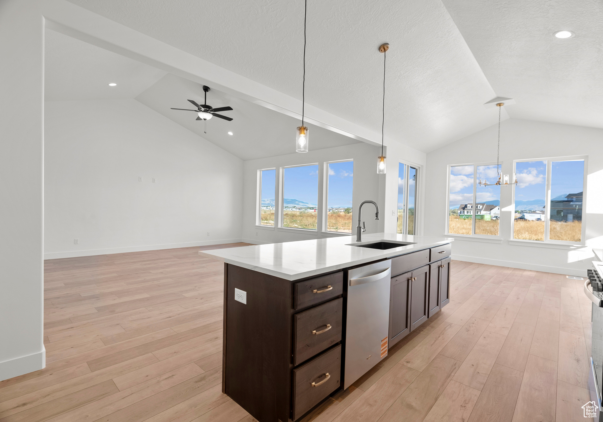 MOONLIGHT VILLAGE - Residential