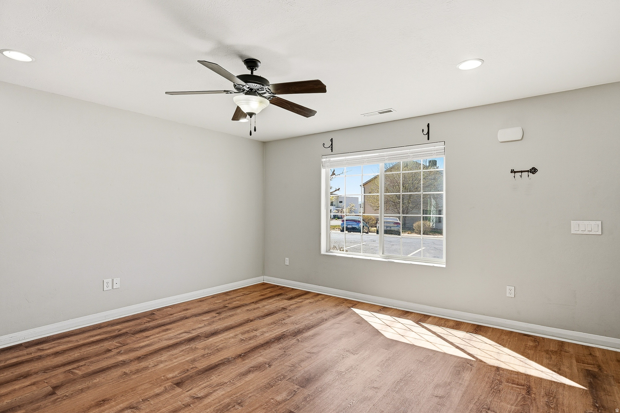 CEDAR PARK - Residential