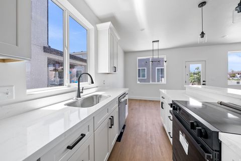 Tiny photo for 295 N 1580 W, Pleasant Grove, UT 84062 (MLS # 2135136)