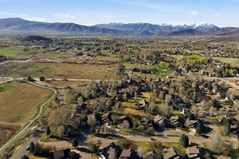 Tiny photo for 1152 N VILLAGE CIR, Midway, UT 84049 (MLS # 2146820)