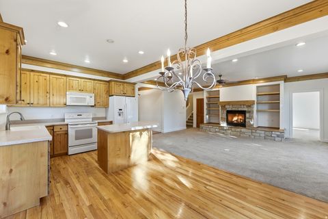 Tiny photo for 1152 N VILLAGE CIR, Midway, UT 84049 (MLS # 2146820)