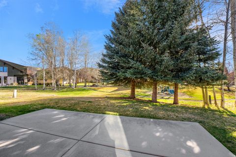 Tiny photo for 1152 N VILLAGE CIR, Midway, UT 84049 (MLS # 2146820)