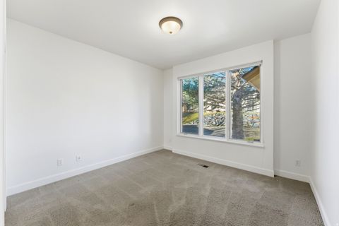 Tiny photo for 1152 N VILLAGE CIR, Midway, UT 84049 (MLS # 2146820)