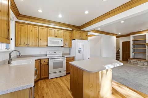 Tiny photo for 1152 N VILLAGE CIR, Midway, UT 84049 (MLS # 2146820)