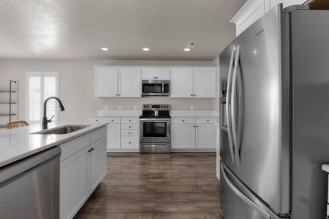 Tiny photo for 579 W 250 N, Springville, UT 84663 (MLS # 2147211)