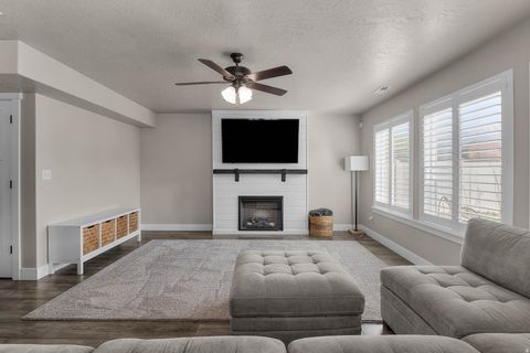 Tiny photo for 579 W 250 N, Springville, UT 84663 (MLS # 2147211)