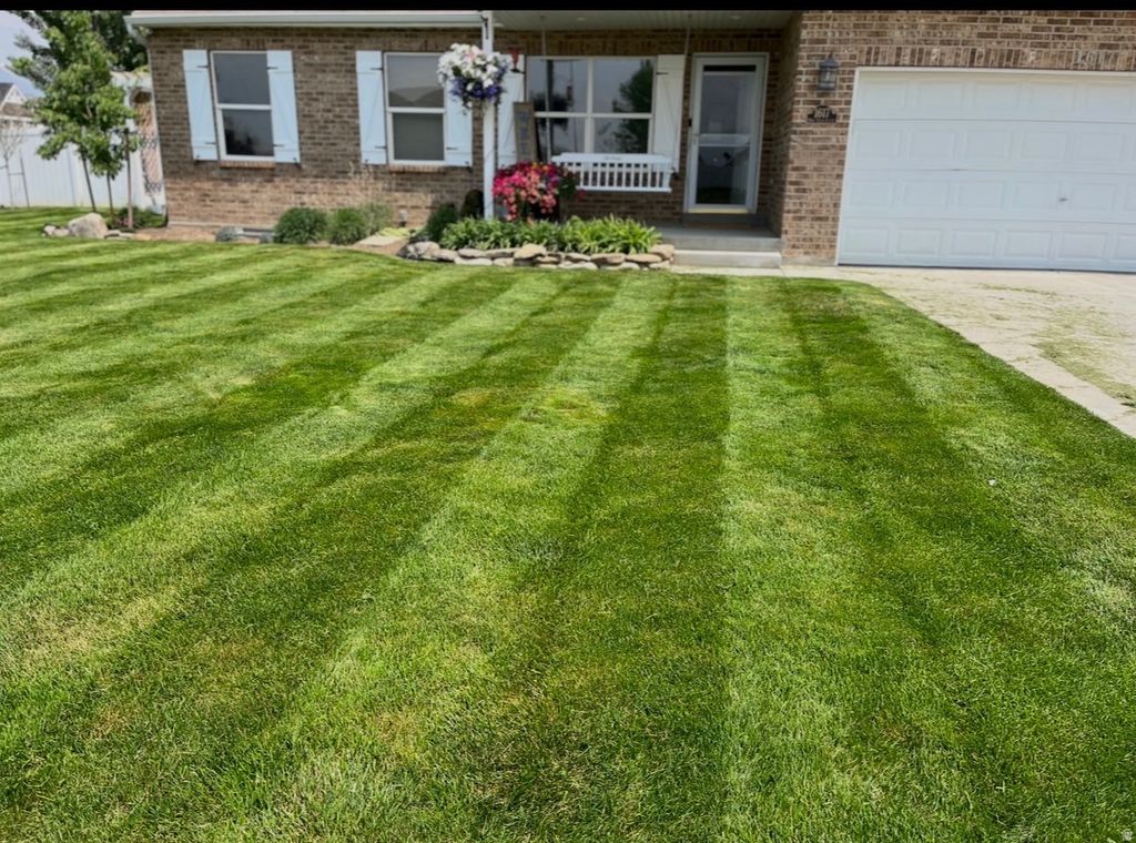 Photo of 1617 S OAK VIEW LN, Spanish Fork, UT 84660 (MLS # 2138760)