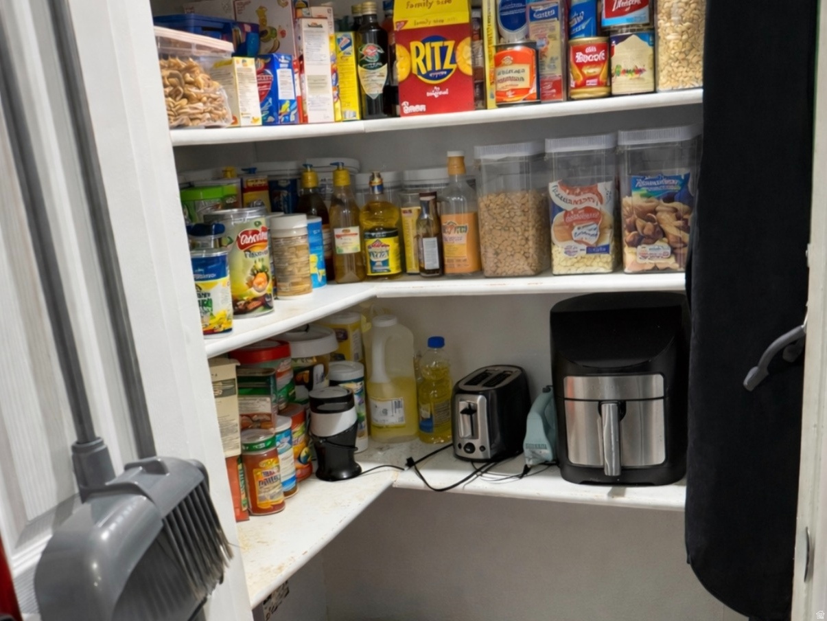 OAKVIEW - Residential