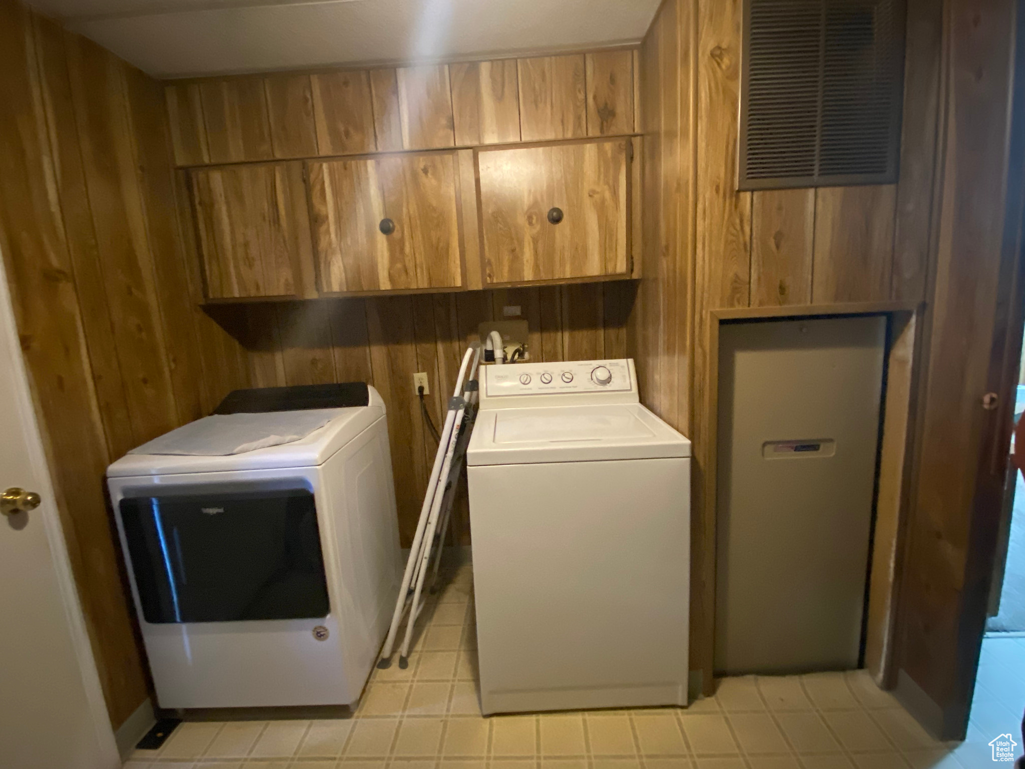 GOLDING ESTATES - Residential