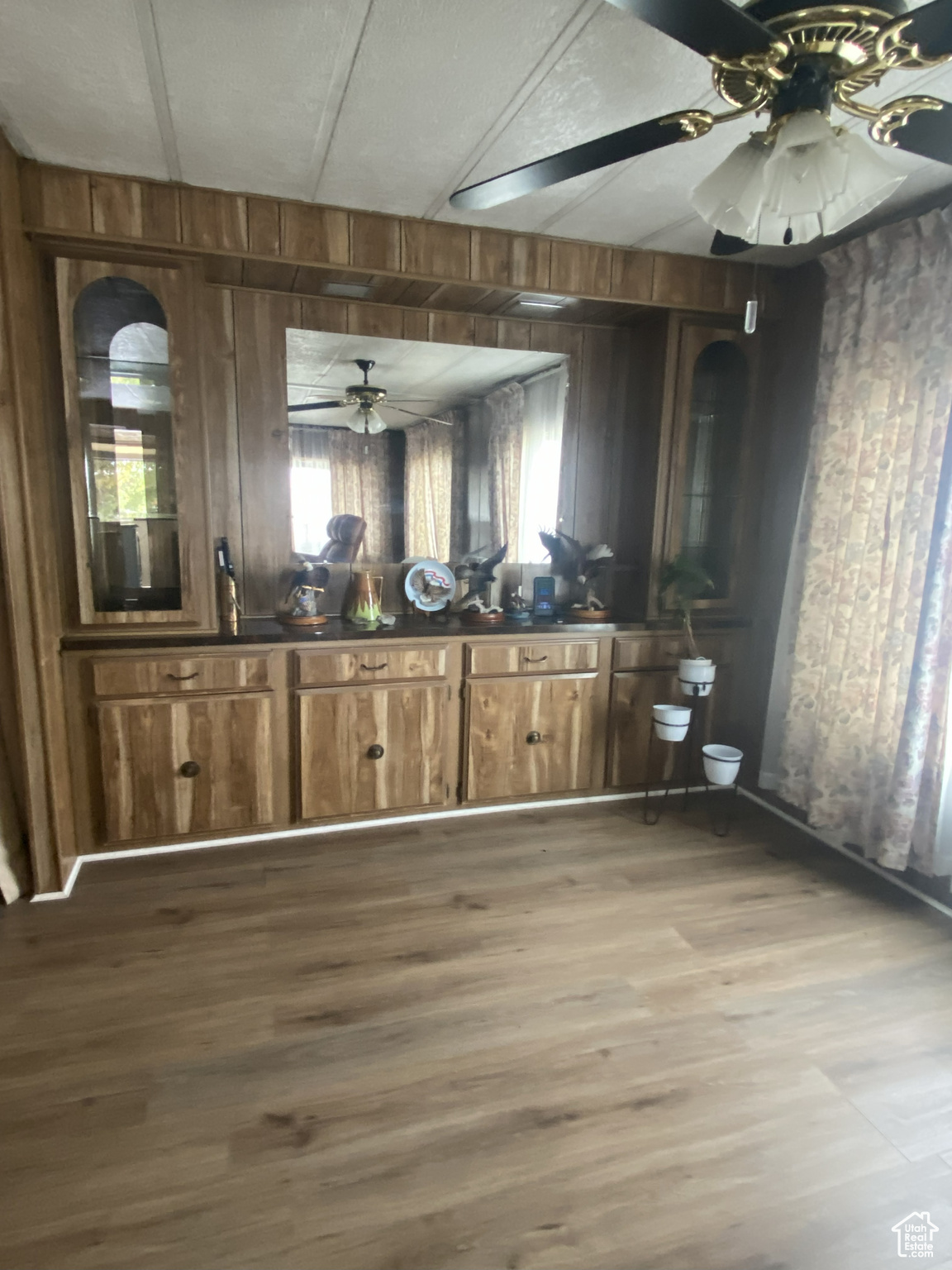 GOLDING ESTATES - Residential