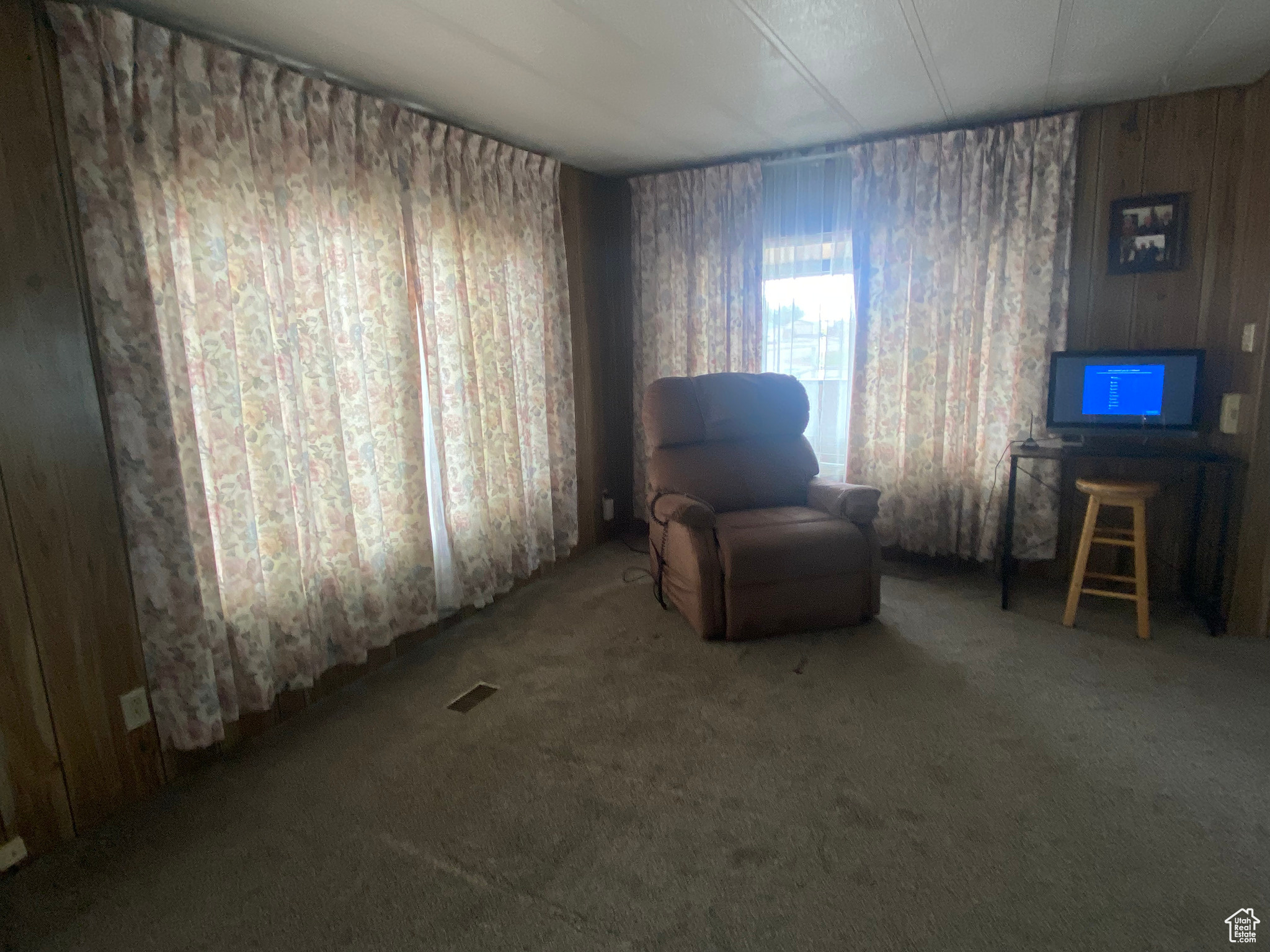 GOLDING ESTATES - Residential