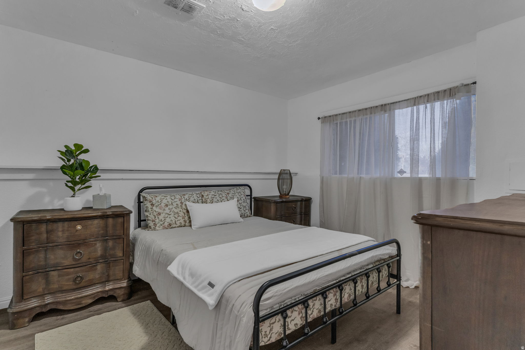 KINGSPOINTE - Residential