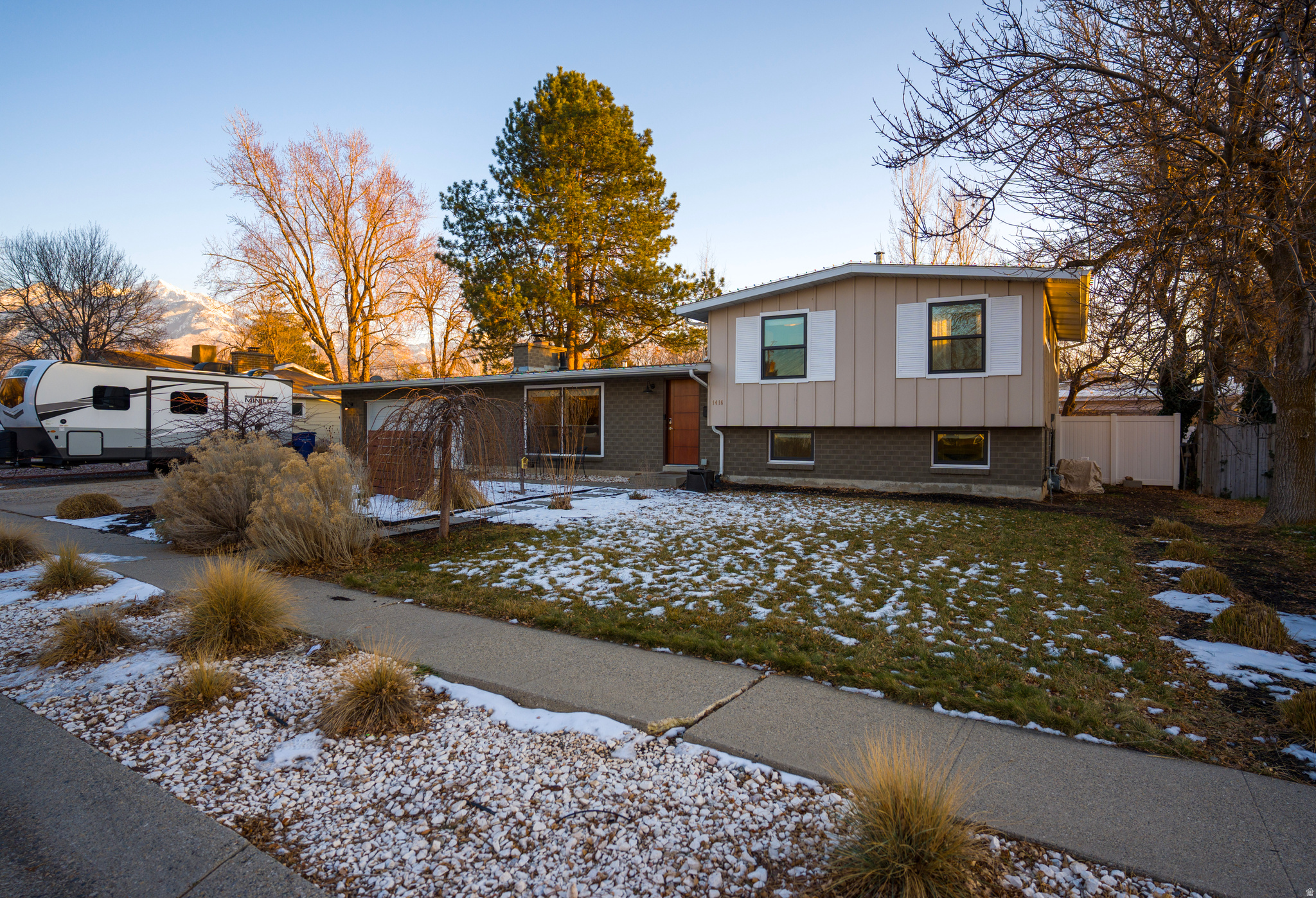 TANGLEWOOD - Residential