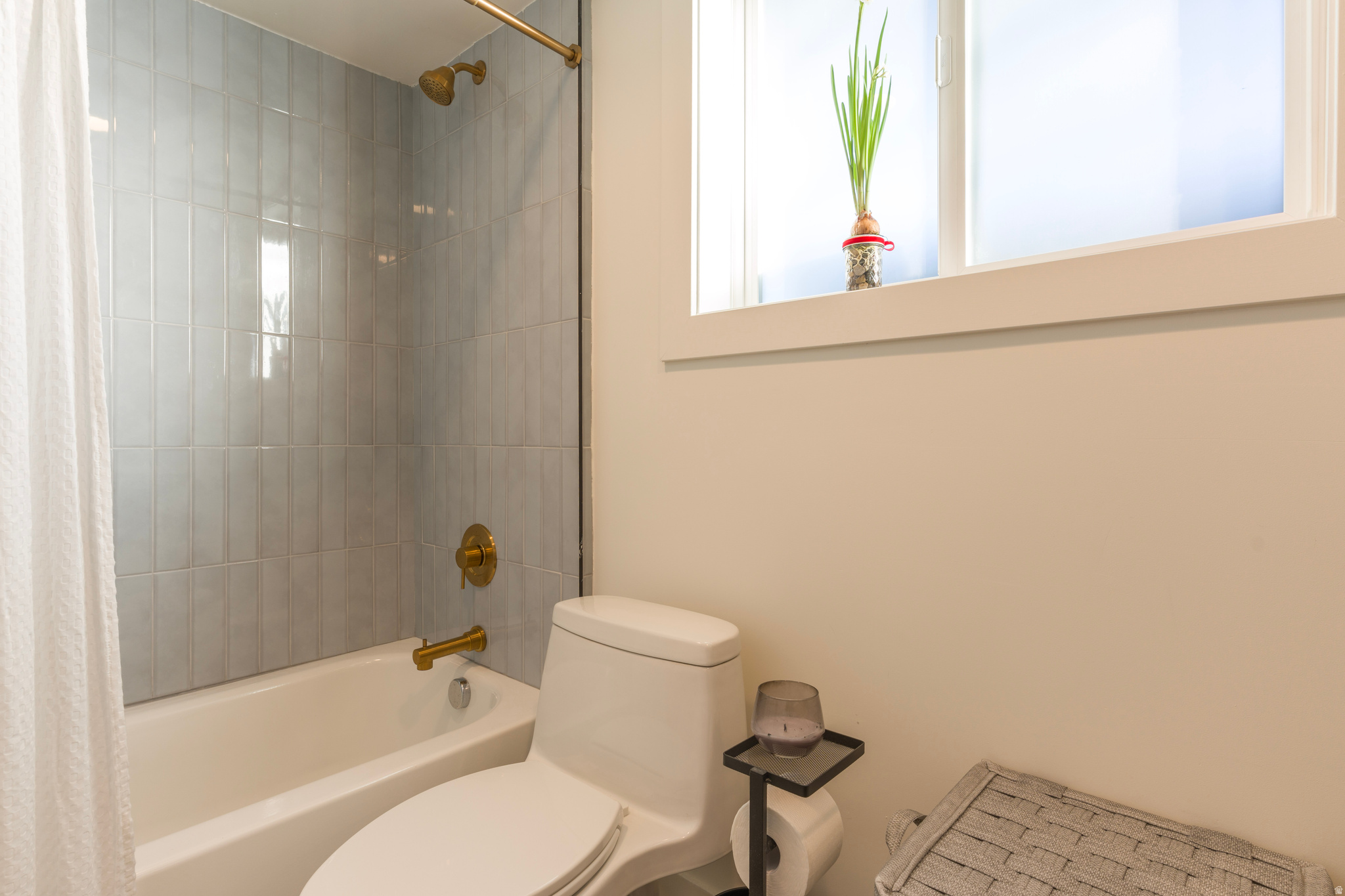 TANGLEWOOD - Residential