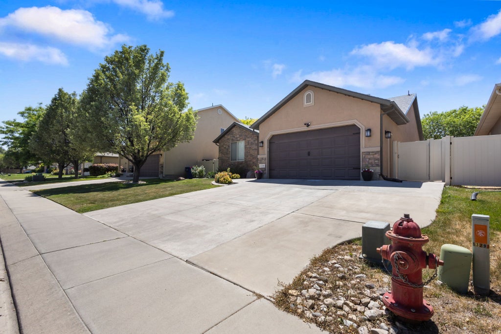 Photo of 13306 CEDAR PARK DR, Herriman, UT 84096 (MLS # 2165784)