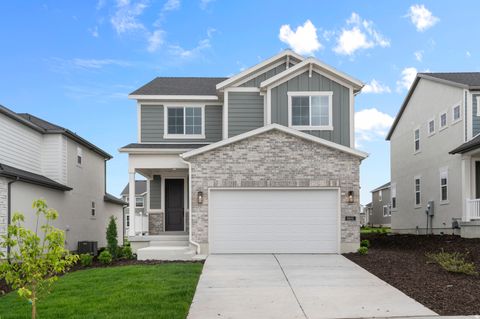 Photo of 6641 W SPRING SNOW LN, Herriman, UT 84096 (MLS # 2125278)